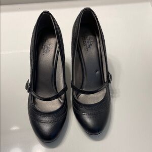 Life Stride Black Heels with Strap Size 10